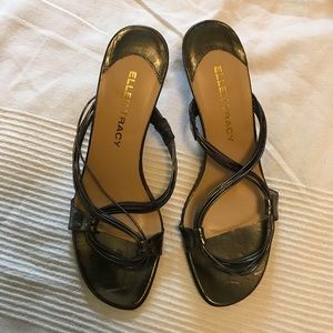 Ellen Tracy silver leather strappy sandals heels 7